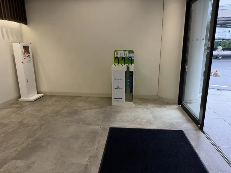 渋谷DTビルエントランス付近の傘立て